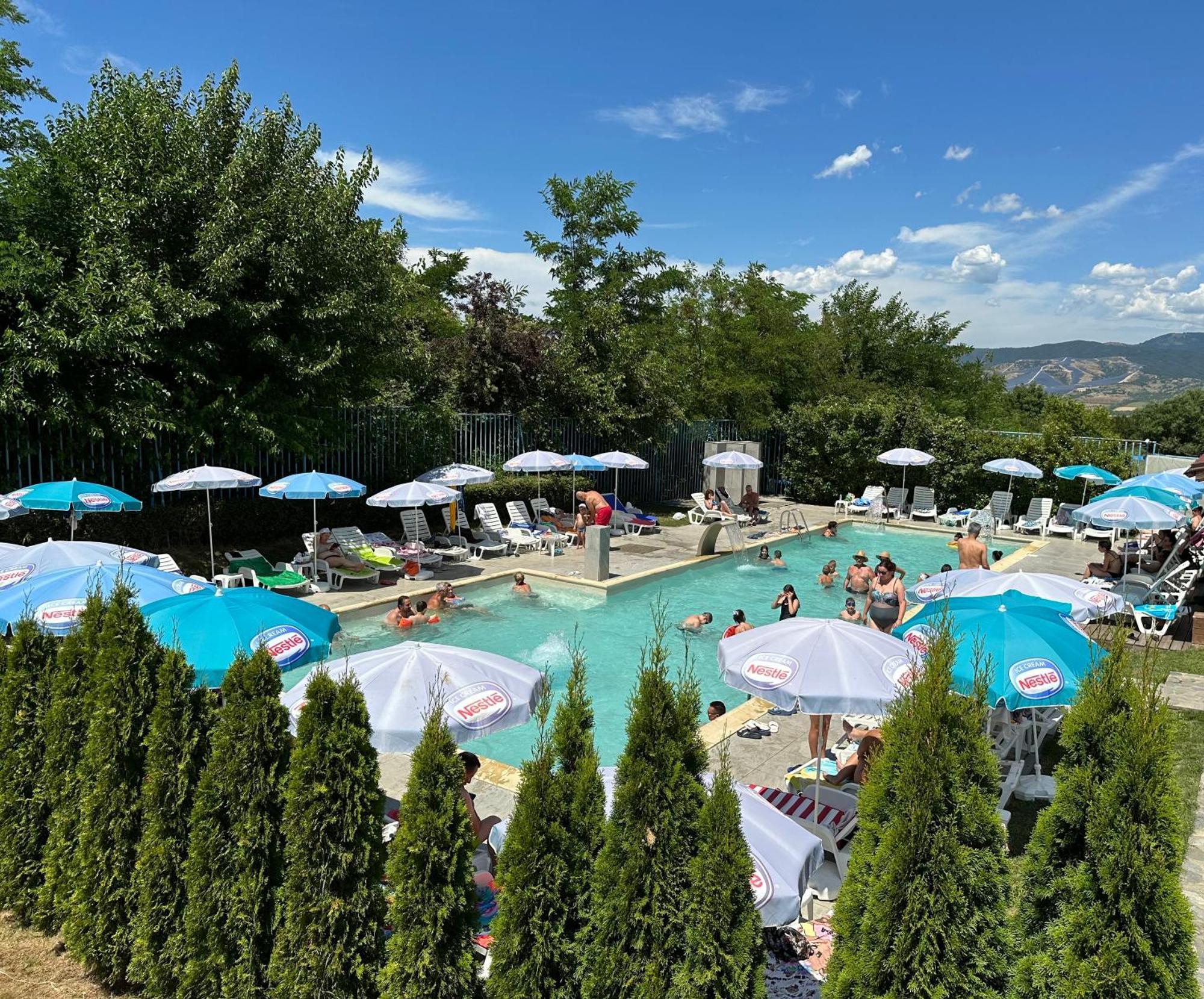 7 Lakes Camping Sapareva Banya Luaran gambar
