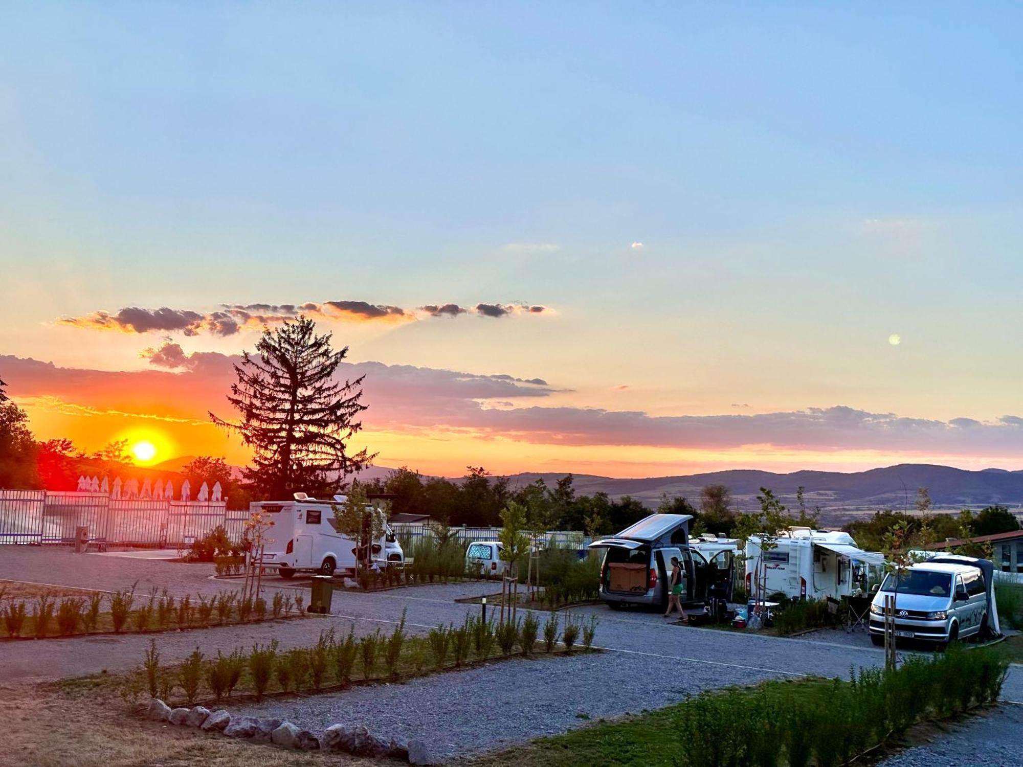 7 Lakes Camping Sapareva Banya Luaran gambar